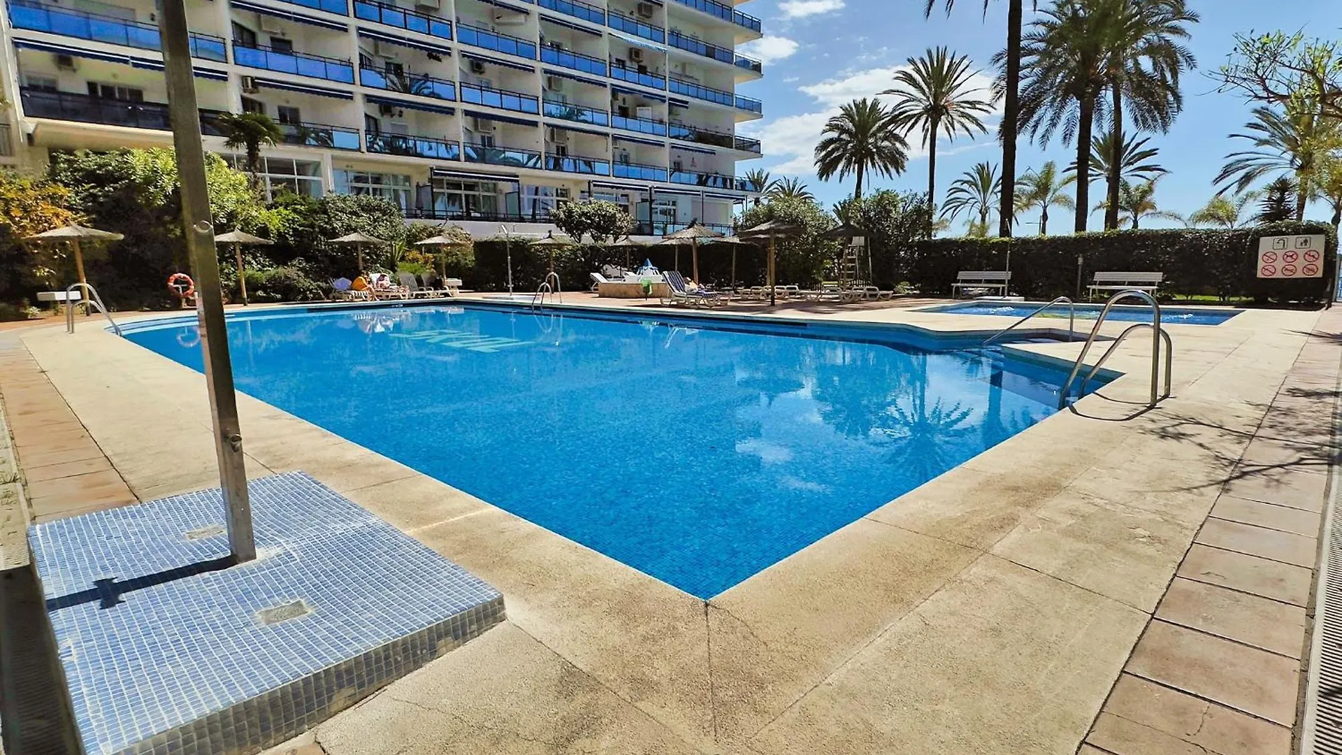 Skol 439 Spacious And Refurbished Apartment With Sea Views Marbella