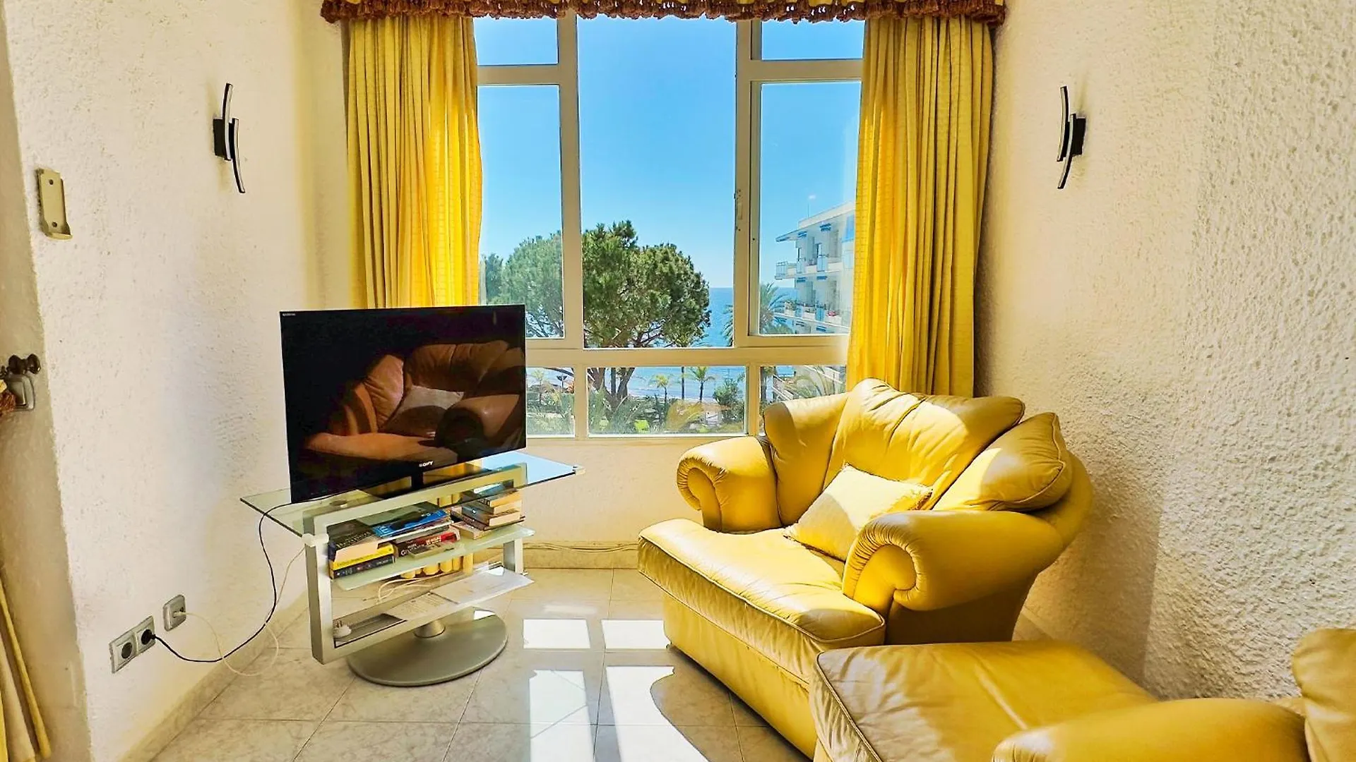 Skol 439 Spacious And Refurbished Apartment With Sea Views Marbella